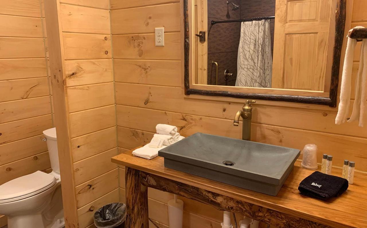 Briarwood Cabin By Amish Country Lodging Berlin Esterno foto